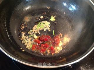 变着花样吃豆腐------韭香烧豆腐的做法步骤:5