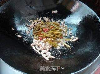 咸蒜苔炒肉的做法步骤:5