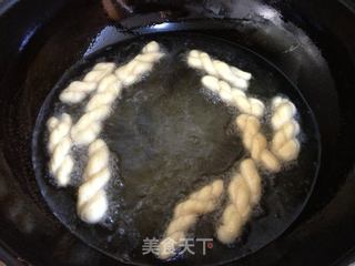 橙香小麻花的做法步骤：2