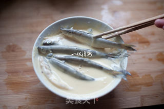 下酒小菜煎小白条的做法步骤:8