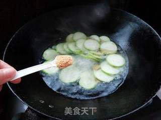 野虾皮丝瓜汤的做法步骤:5