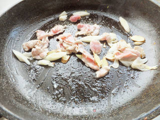 杏鲍菇炒肉片的做法步骤:6