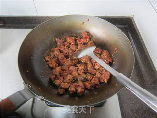 榨菜牛肉丁的做法步骤:3