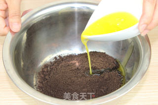 柠檬慕斯蛋糕的做法步骤:5