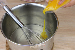 柠檬慕斯蛋糕的做法步骤:24