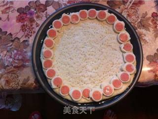 海鲜花边披萨的做法步骤:13