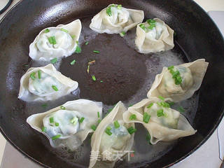 油煎馄饨的做法步骤:11