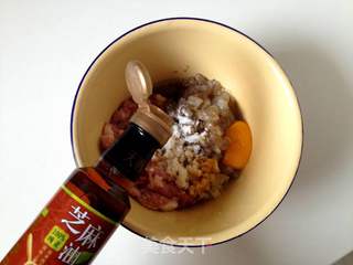粤式王牌鲜虾云吞面的做法步骤:8