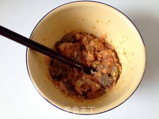 粤式王牌鲜虾云吞面的做法步骤:9