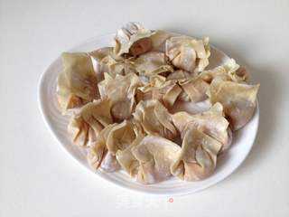 粤式王牌鲜虾云吞面的做法步骤:13