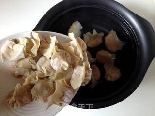 粤式王牌鲜虾云吞面的做法步骤:14