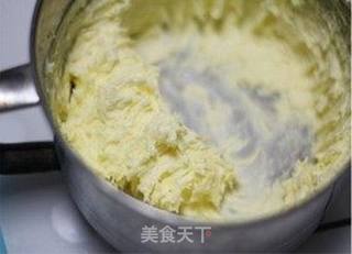 有漂亮花纹曲奇的完美做法——原味奶油曲奇的做法步骤:3