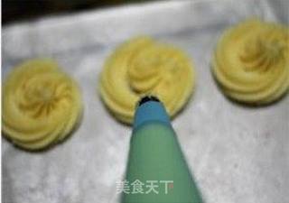 有漂亮花纹曲奇的完美做法——原味奶油曲奇的做法步骤:6