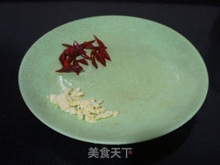【炝拌黑豆芽】的做法步骤:3