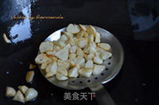 蒜香果仁卡通面的做法步骤:4