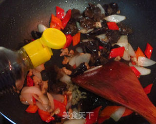 木耳烧黑豆腐的做法步骤:10
