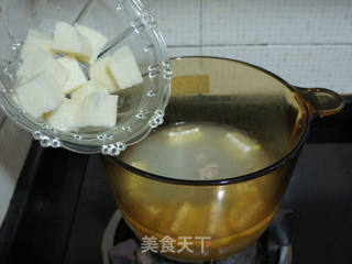 【鲜淮山玉米排骨汤】的做法步骤:7