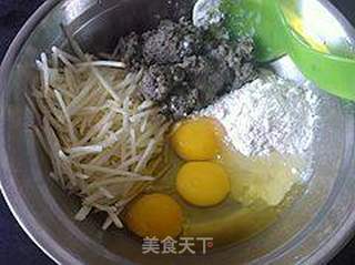 黑豆渣煎饼的做法步骤:7