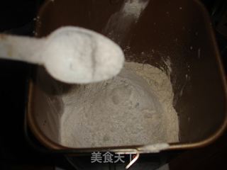 在家自己DIY香喷喷的牛肉汉堡的做法步骤：4