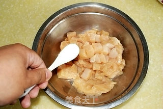 宝宝的最爱-----五彩鸡丁的做法步骤：5