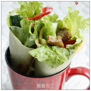 营养丰富又美味------鸡腿卷饼的做法步骤:10