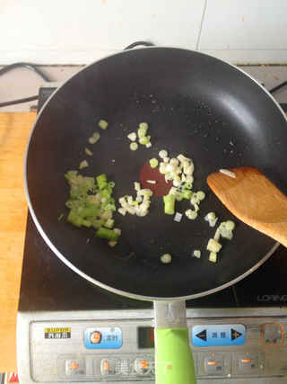 腊味酱油炒饭的做法步骤:5