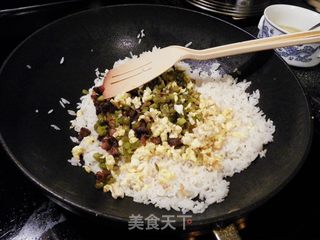 叉烧咸菜炒饭的做法步骤：7