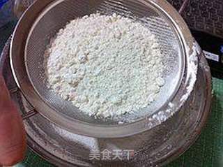人生第一块蛋糕---- 纸杯蔓越莓蛋糕的做法步骤:7
