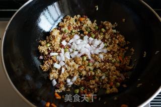 牛肉炒饭的做法步骤：5