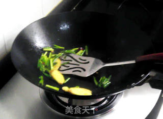 家常鲫鱼的做法步骤:8