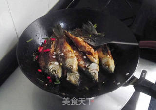 家常鲫鱼的做法步骤：9