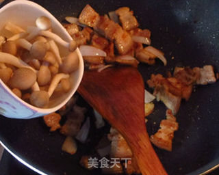 黑豆腐泡菜锅——黑豆腐系列3的做法步骤:4