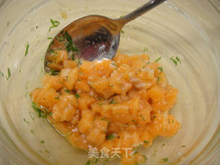 帝王鲑挞挞配米饭球的做法步骤:2