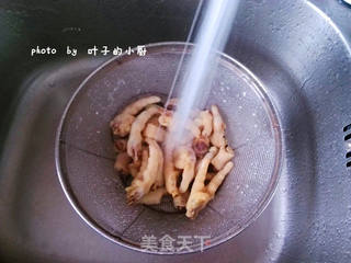 泡椒凤爪的做法步骤:4