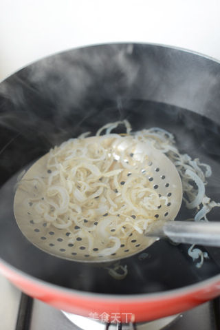 爽口菜心蛰皮的做法步骤：2