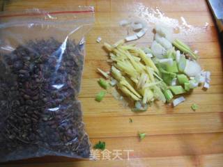 泡椒凤爪的做法步骤：3