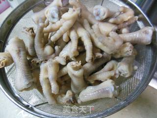 泡椒凤爪的做法步骤：10