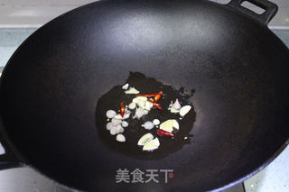 炒糖醋青椒西瓜皮的做法步骤:7