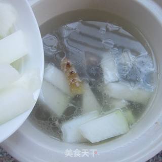 冬瓜干贝排骨汤的做法步骤:5