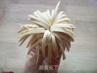 玉盏绽菊的做法步骤:4