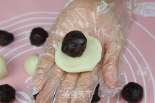 美食不分界——冰皮月饼象棋大战的做法步骤:12