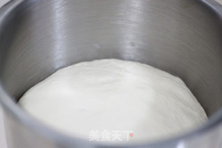 熊猫馒头的做法步骤:2