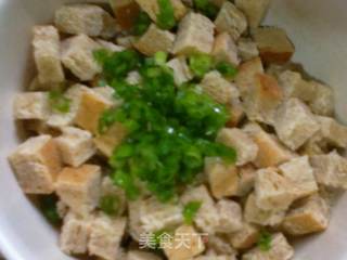 可爱健康于一体——鸡肉土司小刺猬的做法步骤:4