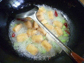 油豆腐炒毛豆的做法步骤：7