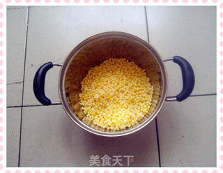 夏日受到孩子青睐的冰棒———香甜沙软的椰奶绿豆沙冰棒的做法步骤:2