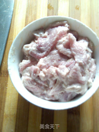 【孕妈夏日开胃菜】——————番茄烩肉片的做法步骤:4
