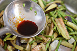 茄子炒豆角的做法步骤:8