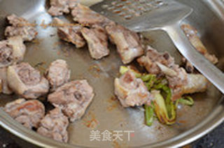 虫草花鸭汤的做法步骤:4
