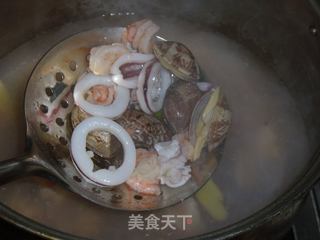 美极海鲜炒饭的做法步骤：5