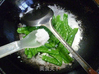 蒜末荷兰豆的做法步骤：5